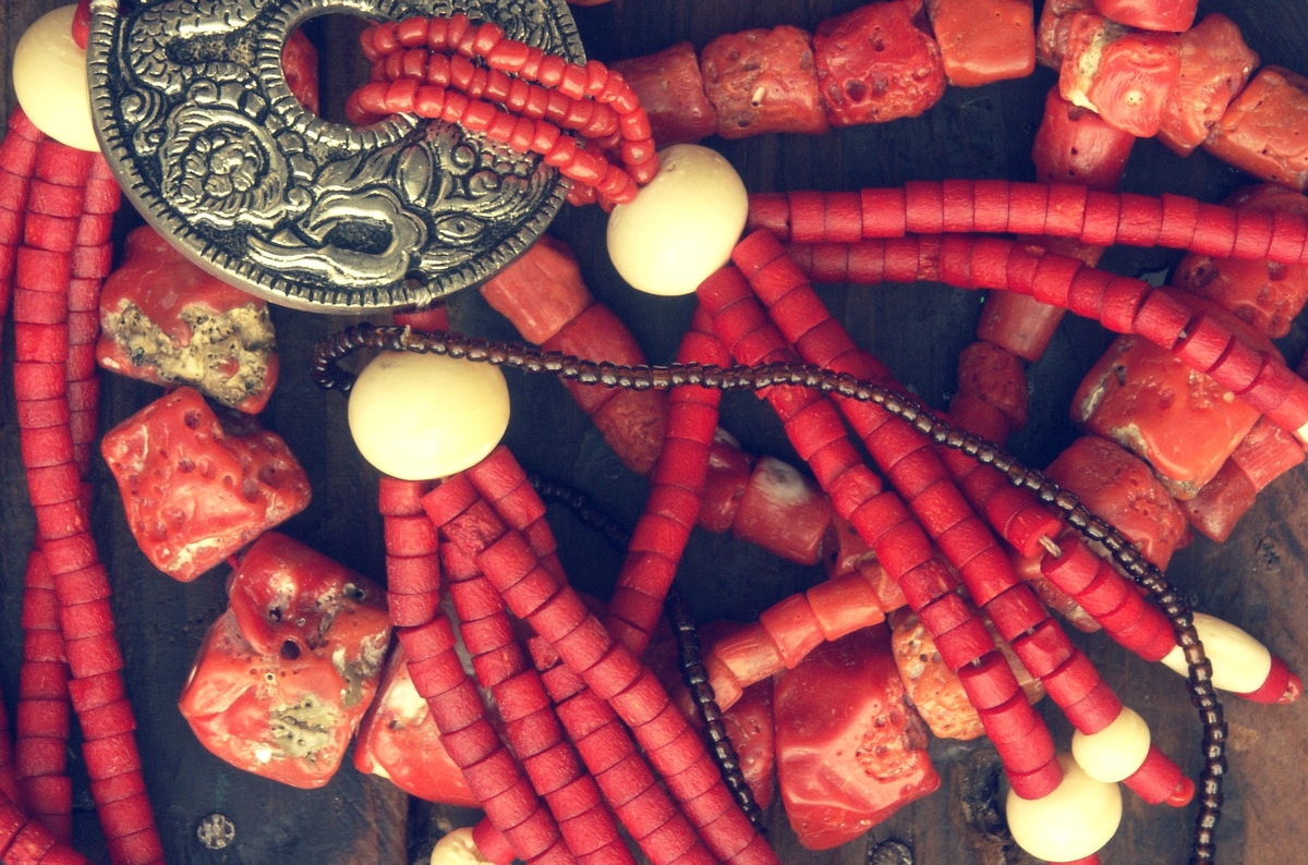 Is it bad to buy coral jewelry? Is buying coral jewelry harmful for the coral reefs? Is faux coral jewelry and decor a good alternative?