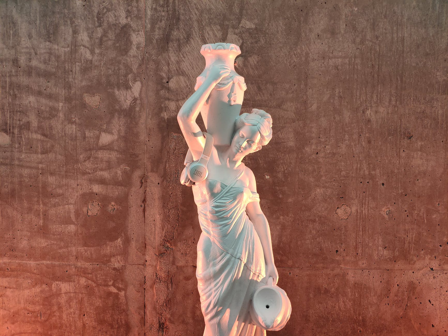 25 Greek Mythology Mermaid Names for Girls and Their Meanings (Sea Goddess Names, Water Nymph Names, etc.)